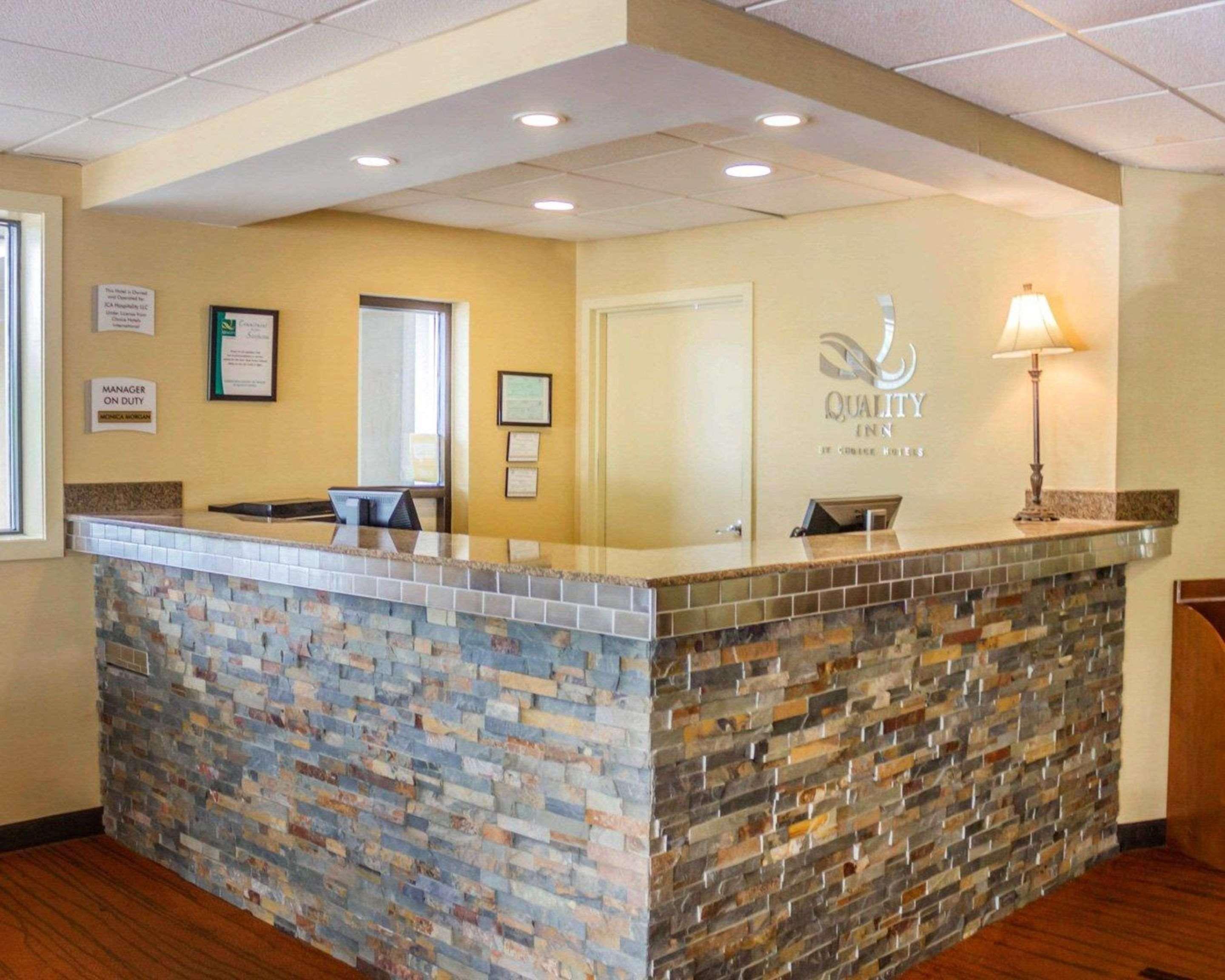 Quality Inn Waterbury Kültér fotó