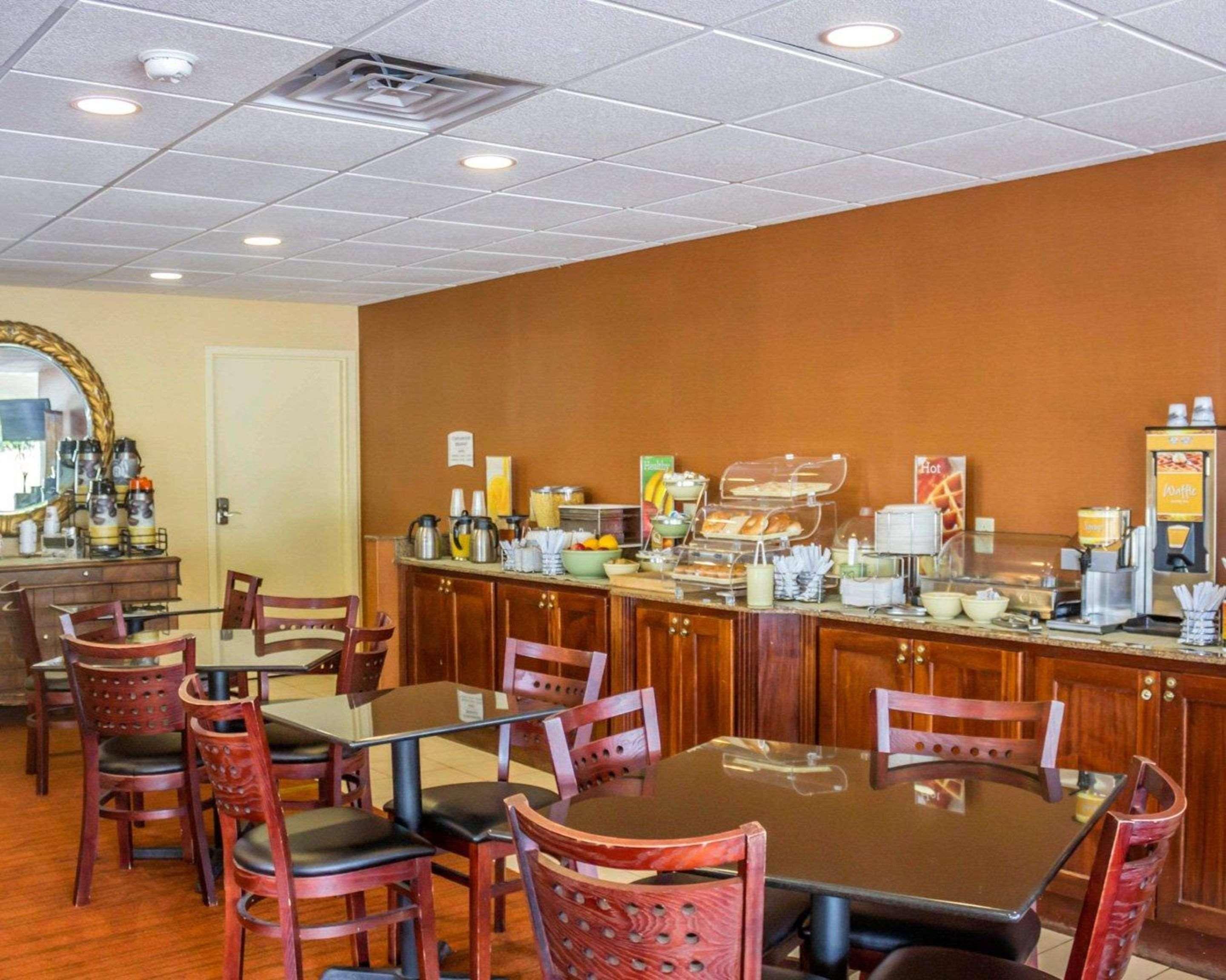 Quality Inn Waterbury Kültér fotó